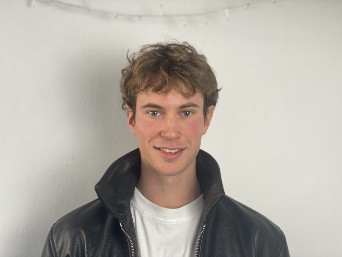 Agencja Gudejko: Oskar Karos